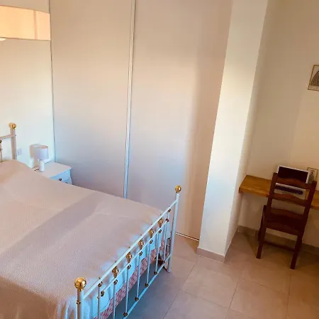Maison Corse Entierement Renovee Бельгодер